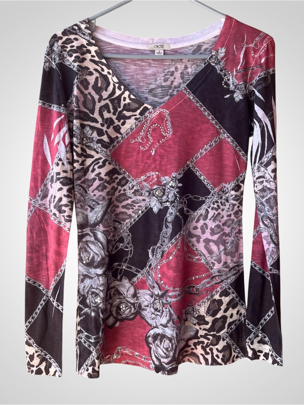 Vintage Cache V-Neck Long Sleeve Top in Red, Black & Cream
